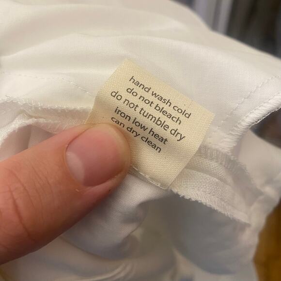 Three Graces Women's Linen Shorts White size 6 UMA European Linen White $377 NWT - Picture 9 of 14